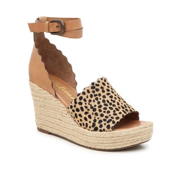 Matisse tan leather & calf hair leopard wedge sandals  Size:9 - Picture 2 of 8